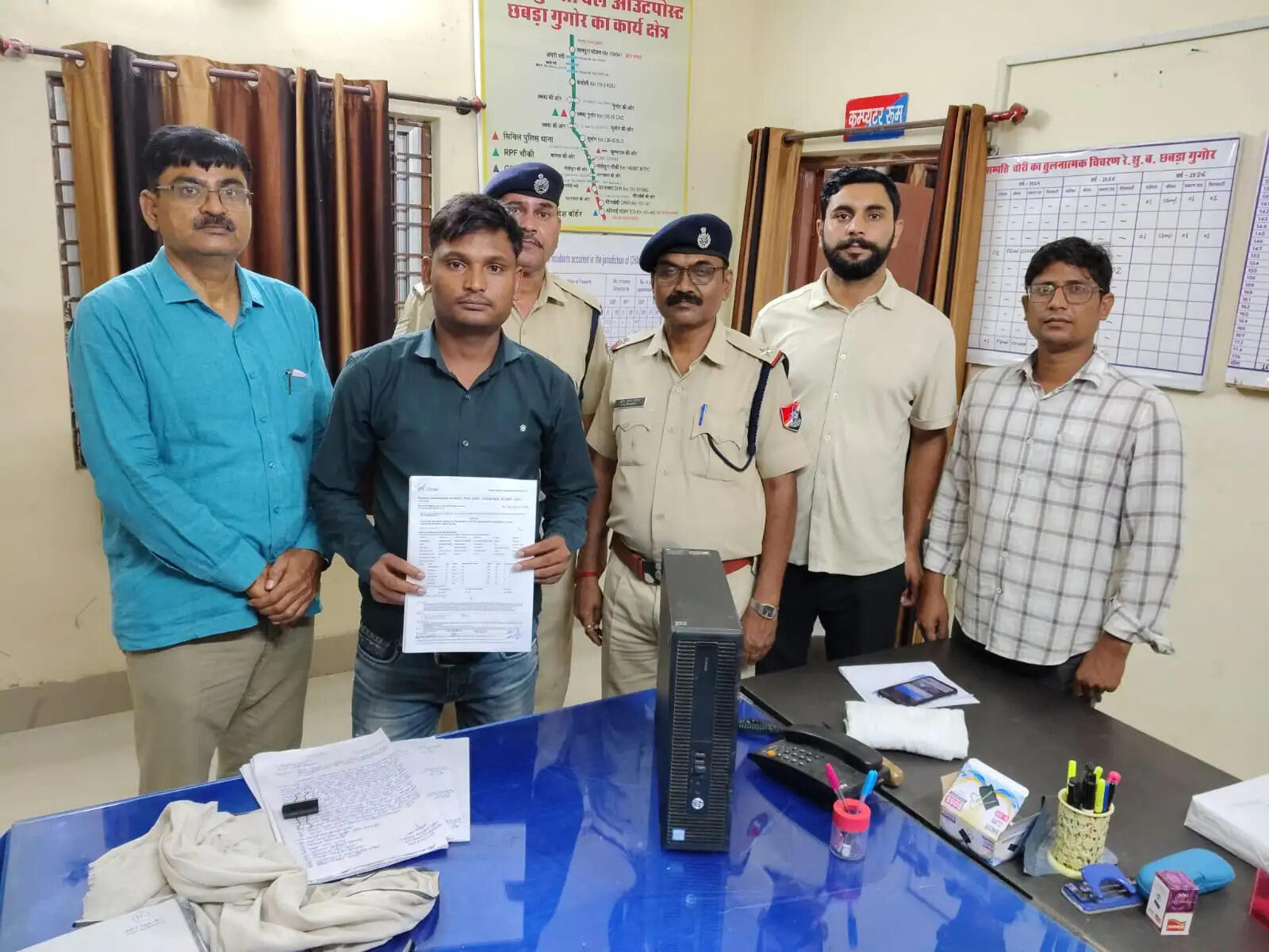 ऑपरेशन उपलब्ध में रेलवे टिकटों की अवैध बिक्री पर कार्रवाई, ई-मित्र संचालक पकड़ा