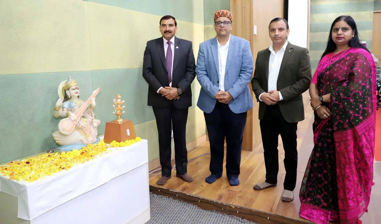 हिसार : भारत ज्ञान की प्राचीन परंपरा वाला देश: प्रो. नरसी राम बिश्नोई