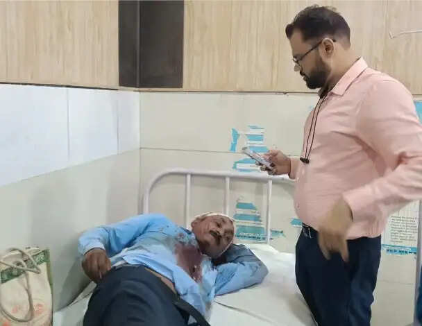 खंड शिक्षा अधिकारी सहित शिक्षक पर जानलेवा हमला, पुलिस जांच में जुटी