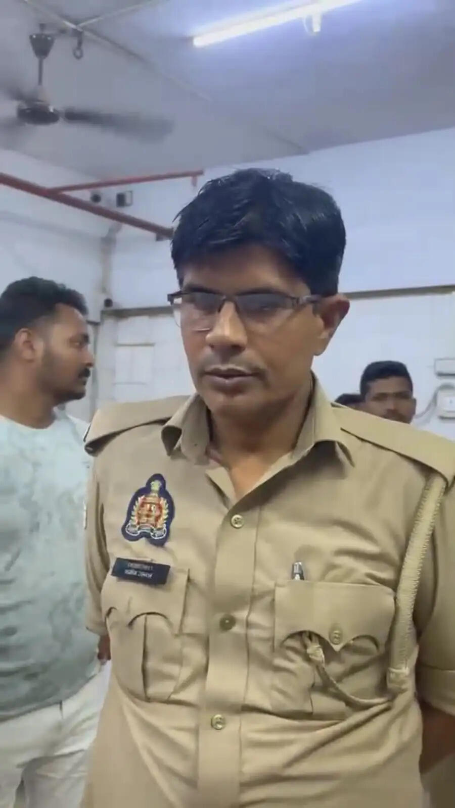 मूर्ति विसर्जन के दौरान युवक पर चाकू से जानलेवा हमला, दो आरोपी हिरासत में