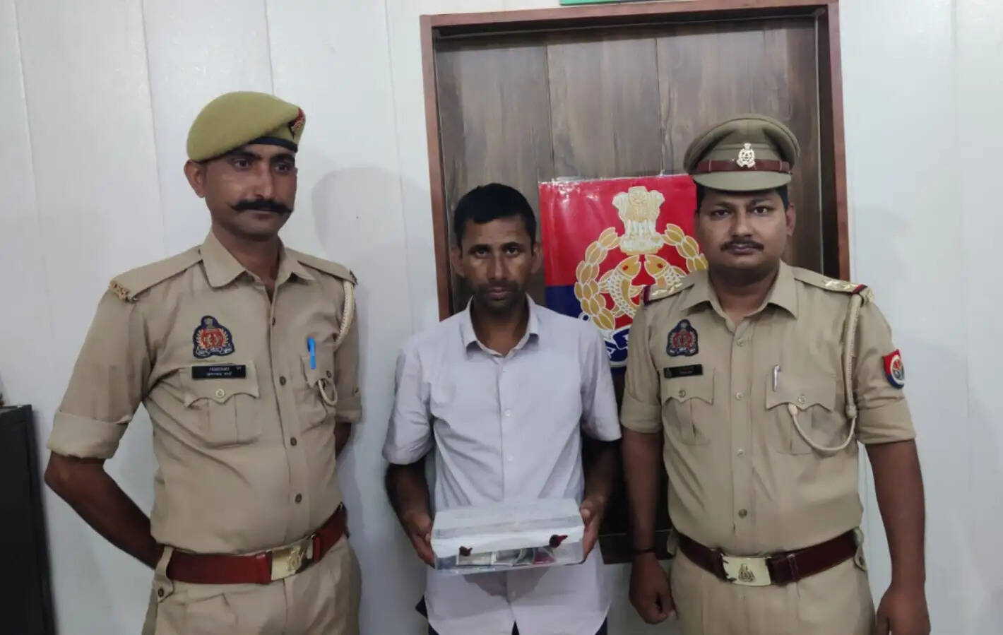 हरियाणा का अन्तर्राज्यीय अभियुक्त गिरफ्तार, मदद के नाम पर एटीएम कार्ड बदलकर खातों से निकाल लेता था नकदी