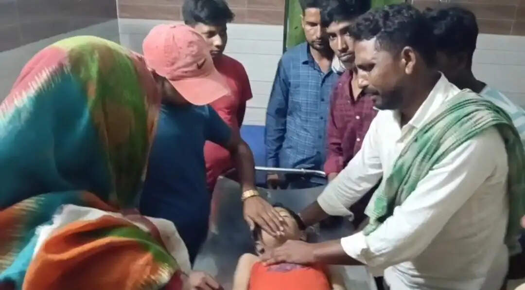 छात्रावास में आठ वर्षीय छात्र की संदिग्ध मौत, हत्या का आरोप