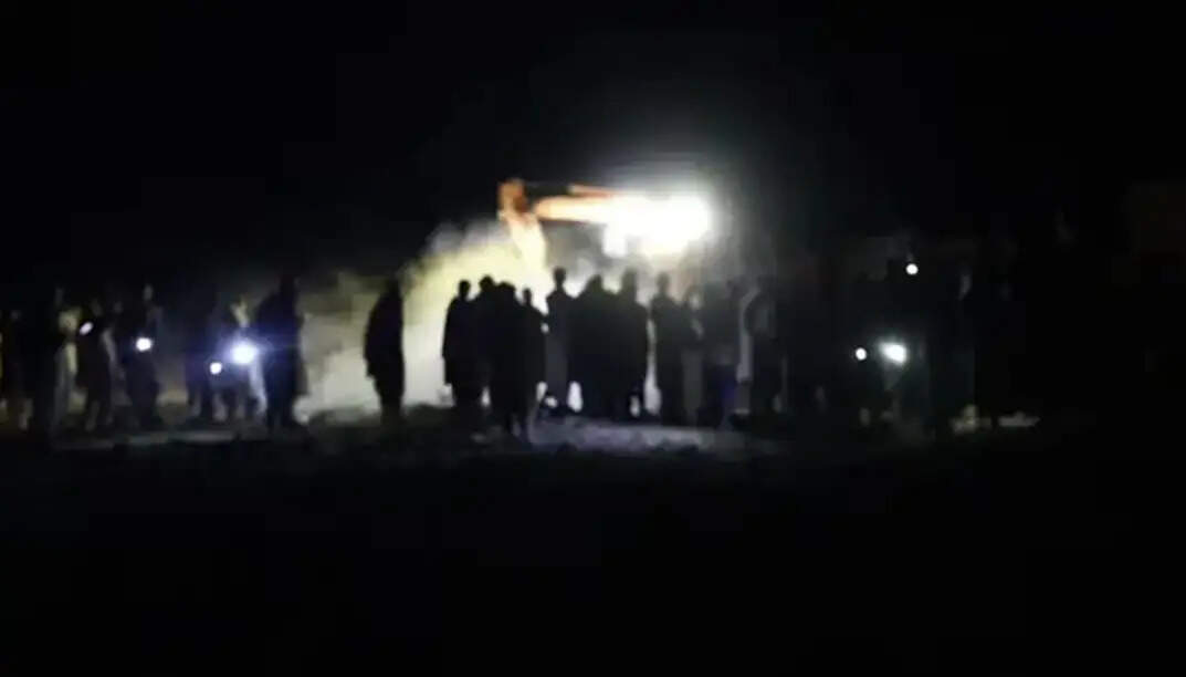 पाकिस्तान का अफगानिस्तान पर हवाई हमला, आतंकी ठिकानों को बनाया निशाना