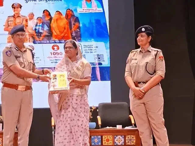 महिला सशक्तीकरण को लेकर चलाया जागरूकता अभियान