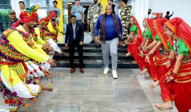 ब्रिक्स डेलीगेट्स ने किया भोपाल के पर्यटन स्थलों का भ्रमण, प्राकृतिक सौंदर्य ने मोहा मन