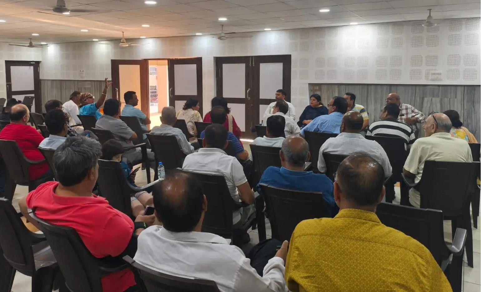 सिटीज़न्स कोऑपरेटिव बैंक के&nbsp;जमाकर्ताओं ने सरकार, मुख्यमंत्री और उपराज्यपाल से तत्काल हस्तक्षेप की मांग की