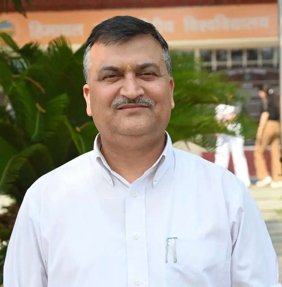 सीयू के डॉ. सचिन उपमन्यु डब्ल्यूआईआई सोसाइटी के सदस्य नामित