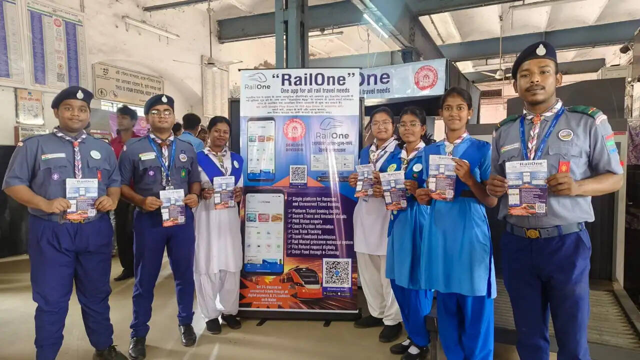 रेलवन ऐप को लेकर चलाया गया जागरूकता अभियान