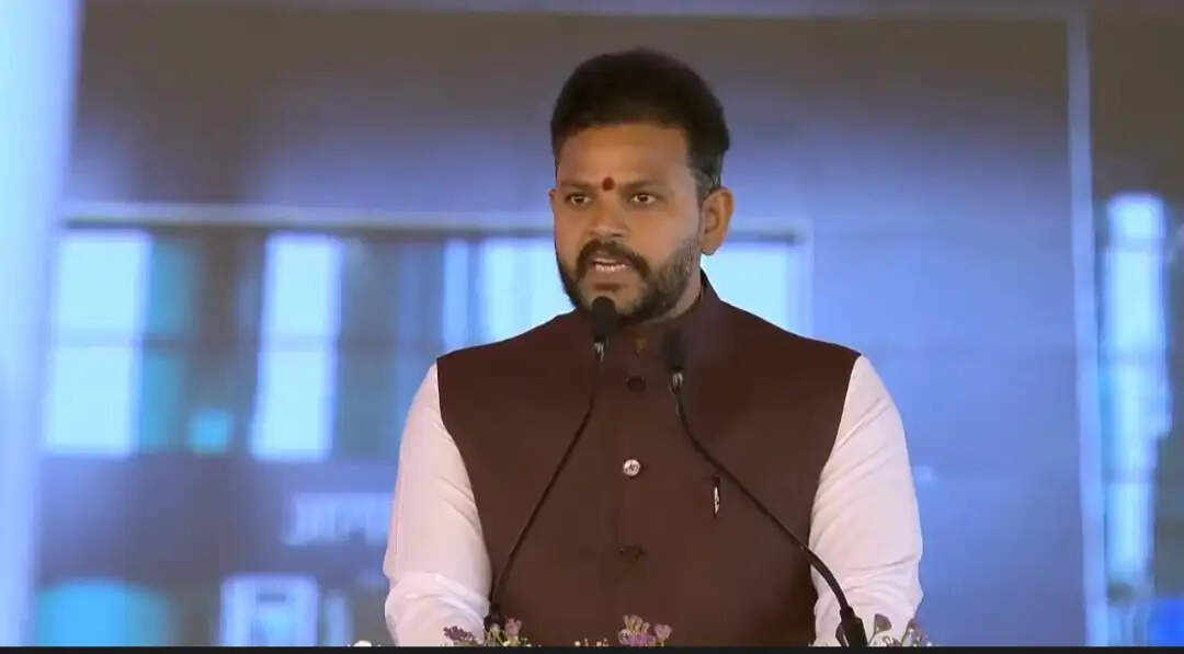 नोएडा एयरपोर्ट सिर्फ आधुनिक नहीं, भारतीय संस्कृति का प्रतीक भी : नायडू