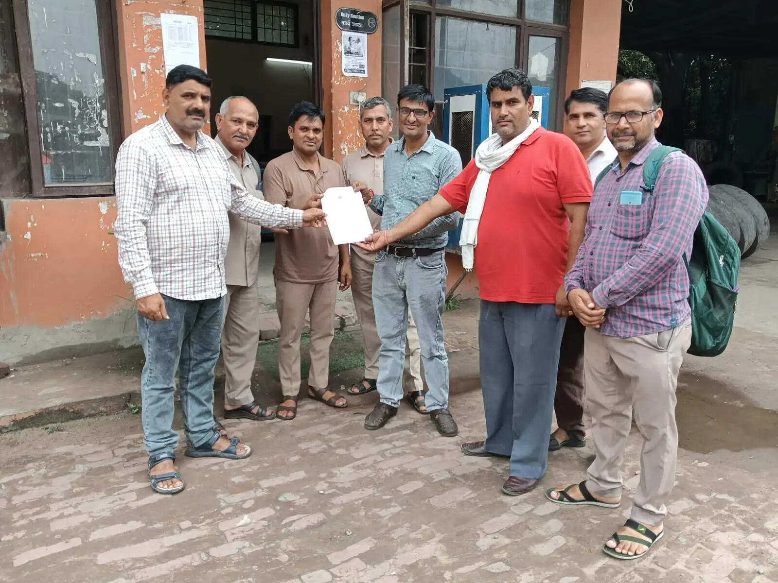 रोडवेज के निजीकरण पर भडक़े कर्मचारी,चंडीगढ़ डिपो में किया प्रदर्शन