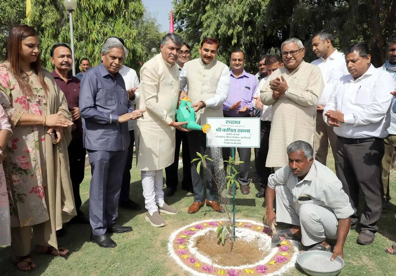 हिसार : हमें प्रकृति का दोहन नहीं बल्कि संरक्षण सिखाती भारतीय सांस्कृतिक परंपराएं : कपिल खन्ना