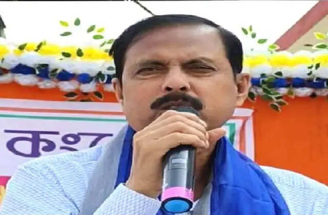 तृणमूल ने मुझे नहीं समझा, इसलिए इस्तीफा दे रहा हूं : आराबुल इस्लाम