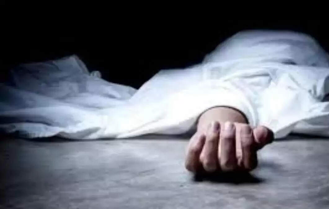 आम के पेड़ पर युवक का शव फंदे से लटका मिला, क्षेत्र में सनसनी