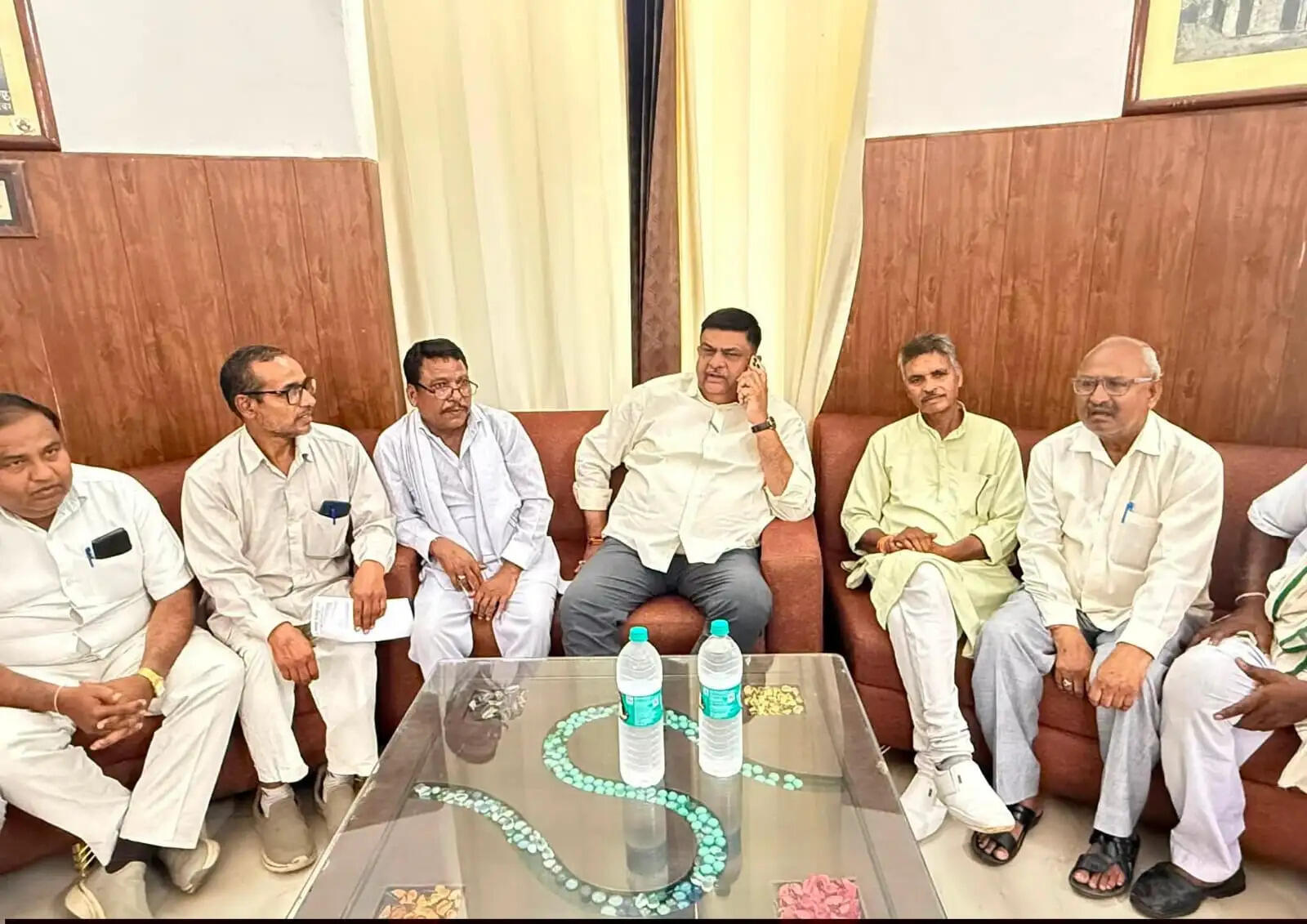 वन मंत्री संजय शर्मा से वाल्मीकि समाज ने मुलाकात कर सफाई कर्मचारी भर्ती पर की चर्चा