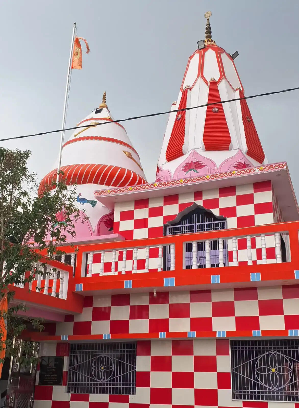इसुआपुर लौवा मंदिर से मूर्ति की चोरी, जांच में जुटी पुलिस