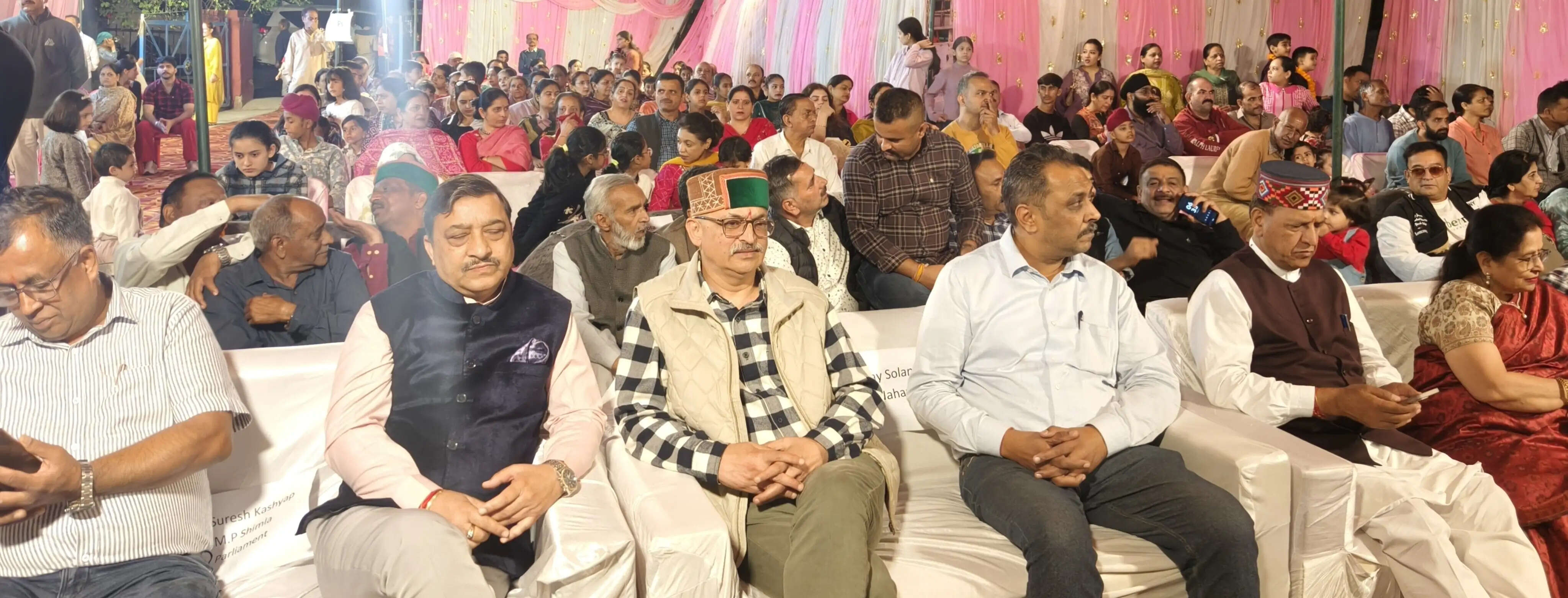 नाहन में हुआ रावण दहन, कांग्रेस एवं भाजपा नेता एक मंच पर, मिल कर किया पुतला दहन