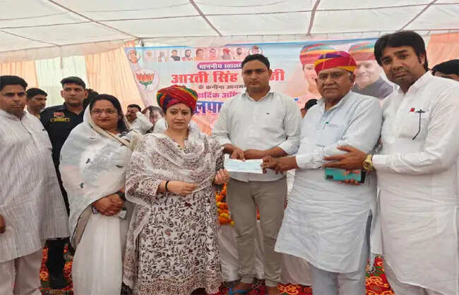 नारनौल में स्वास्थ्य मंत्री की बड़ी घोषणाः हर घर तक पहुंचेगी बेहतर स्वास्थ्य सुविधा