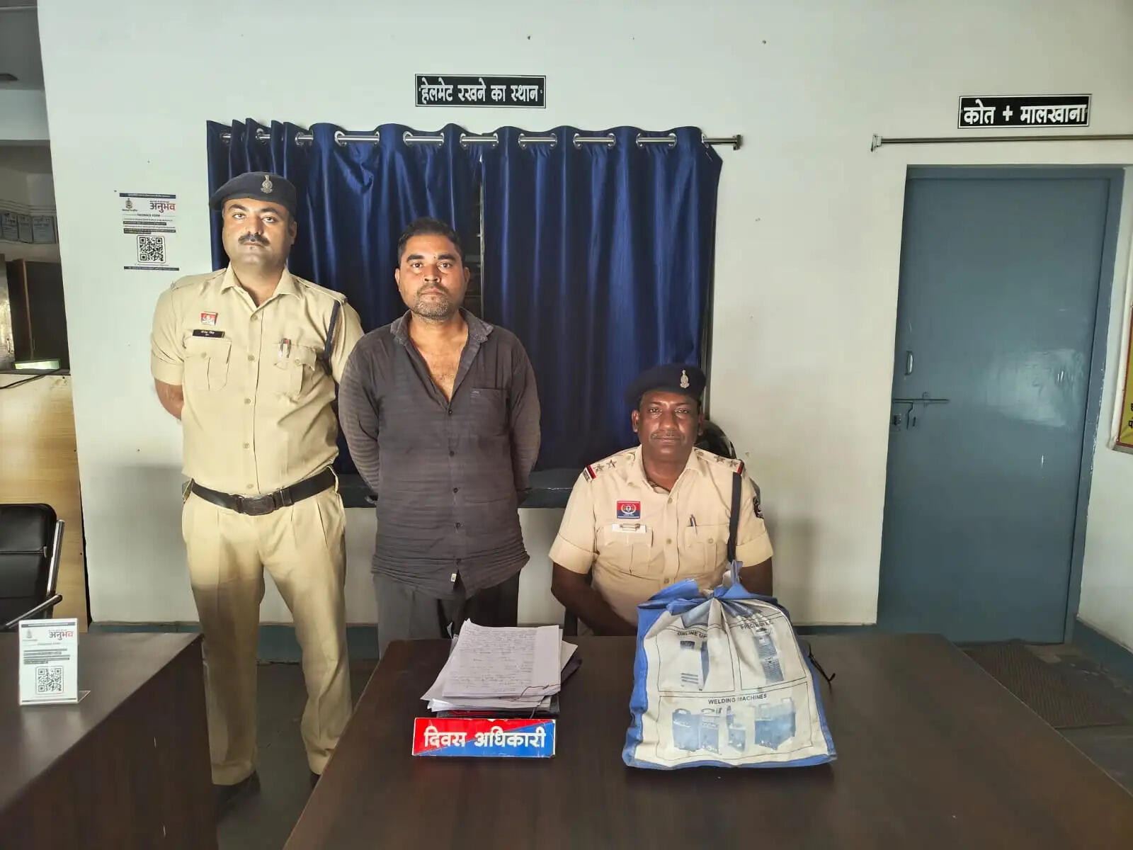 जांजगीर-चांपा में अवैध शराब के खिलाफ पुलिस की कार्रवाई, 30 पाव देशी शराब के साथ आरोपित गिरफ्तार, भेजा गया जेल