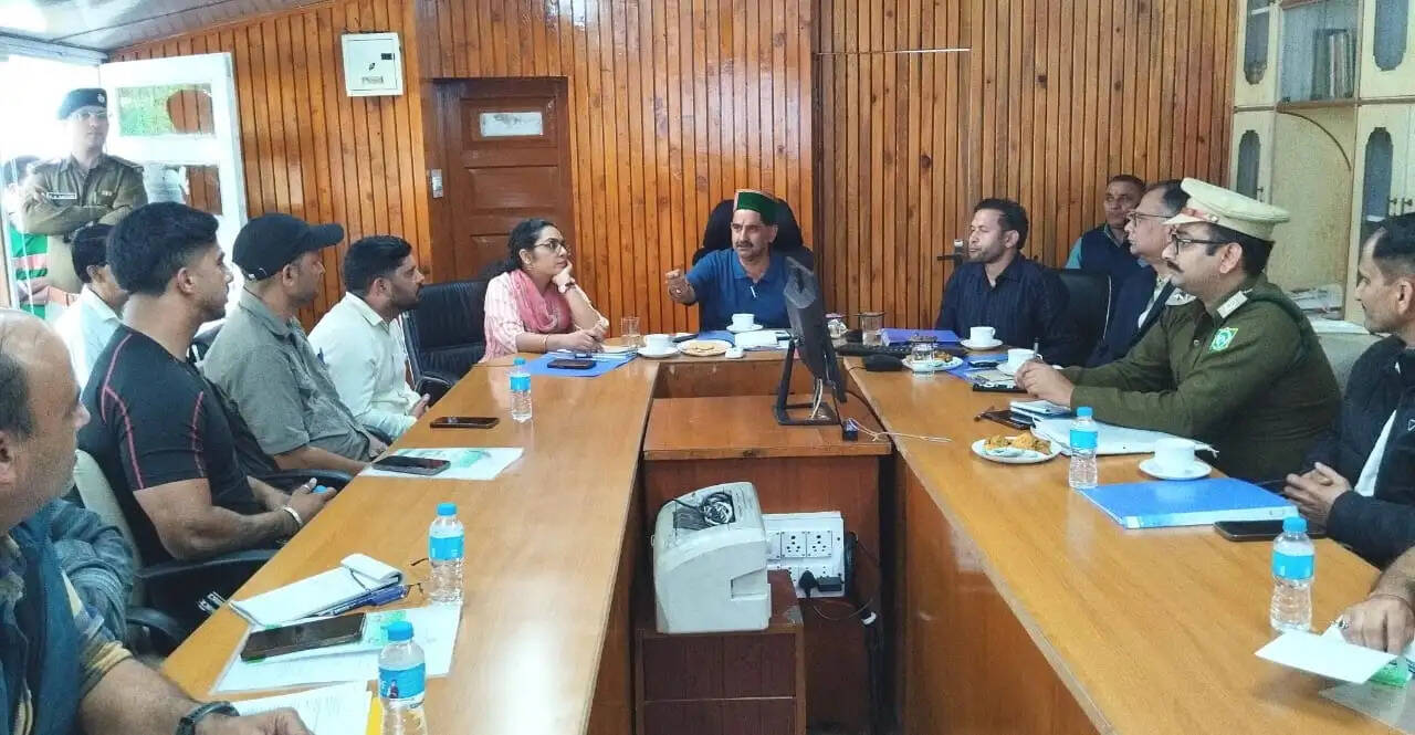 ट्रैकिंग गतिविधियों से क्षेत्र की अर्थव्यवस्था को मिलती है मजबूती : केवल सिंह पठानिया