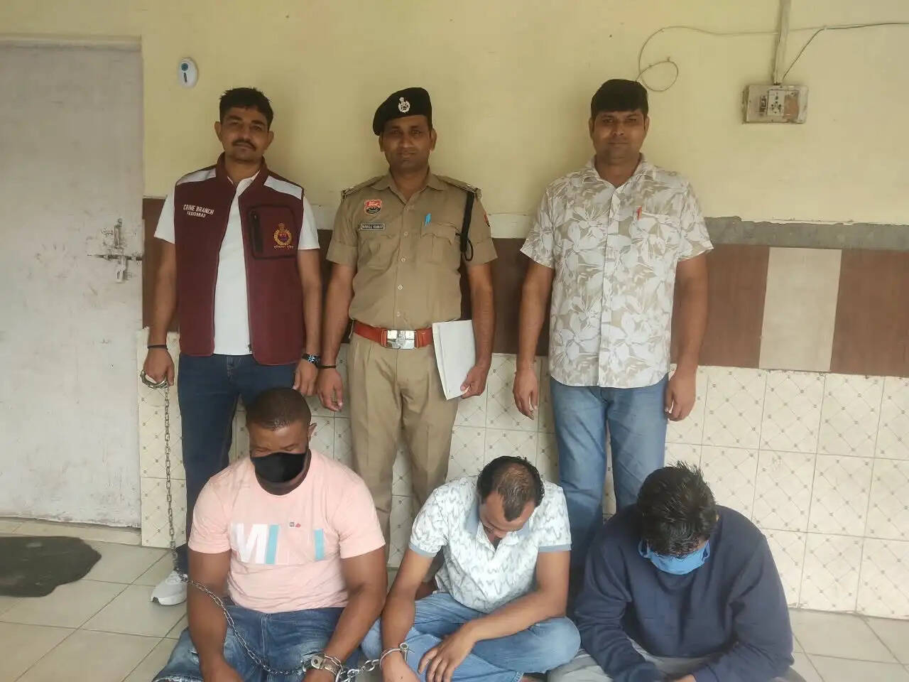 फरीदाबाद में 13 लाख रुपये की एमडीएमए बरामद, दक्षिण अफ्रीकी नागरिक समेत तीन गिरफ्तार
