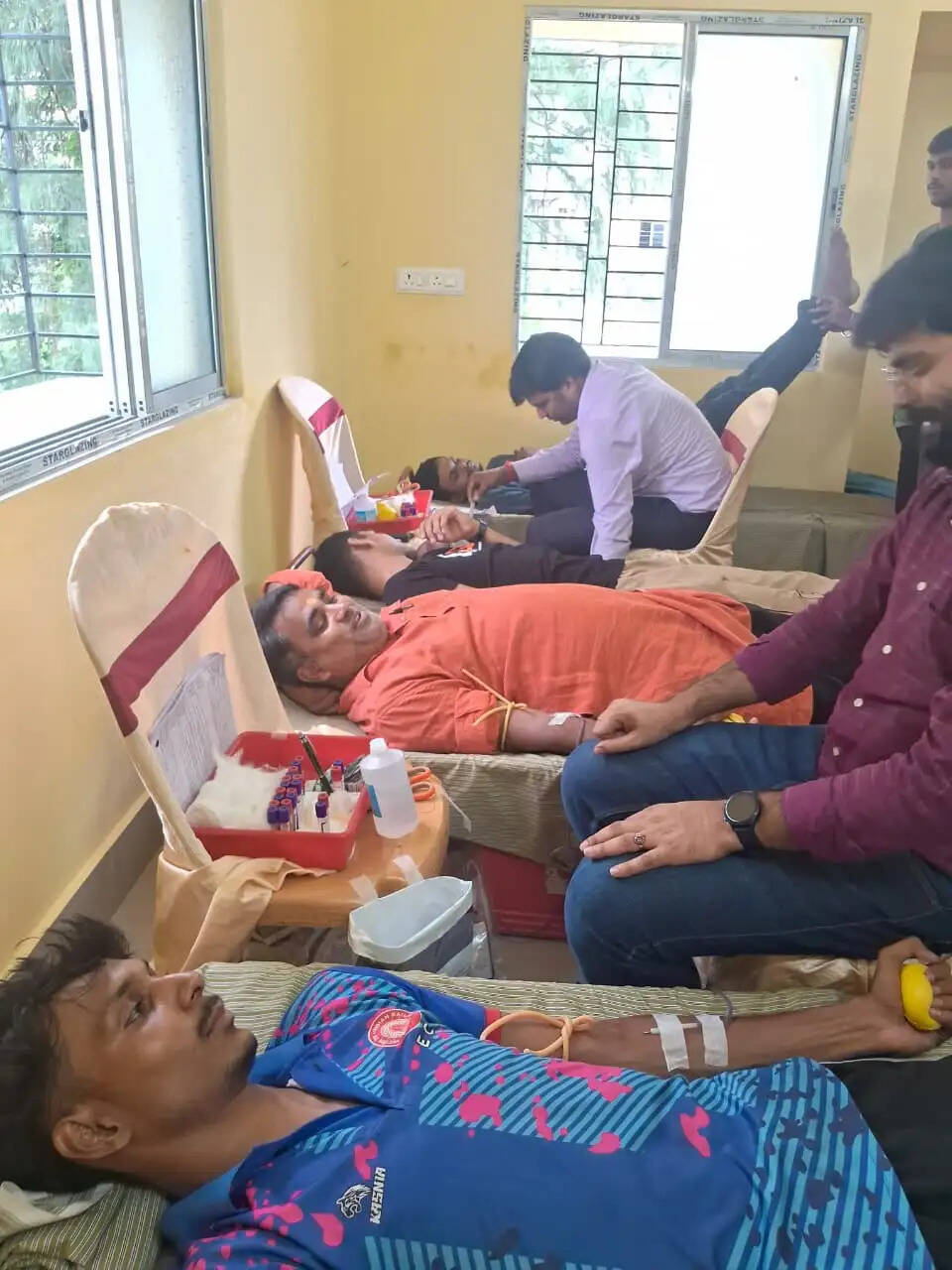रिषड़ा के रक्तवीर शनि सिंह ने किया 73वां रक्तदान
