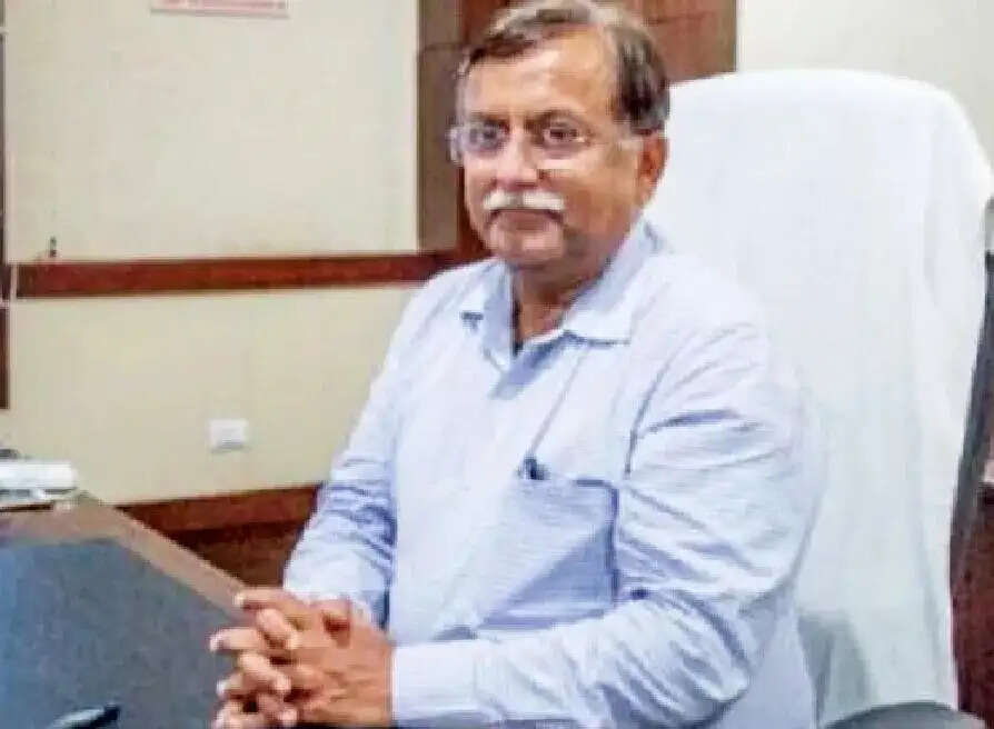 मुख्यमंत्री योगी के सलाहकार अवनीश अवस्थी का कार्यकाल एक साल के लिए बढ़ा