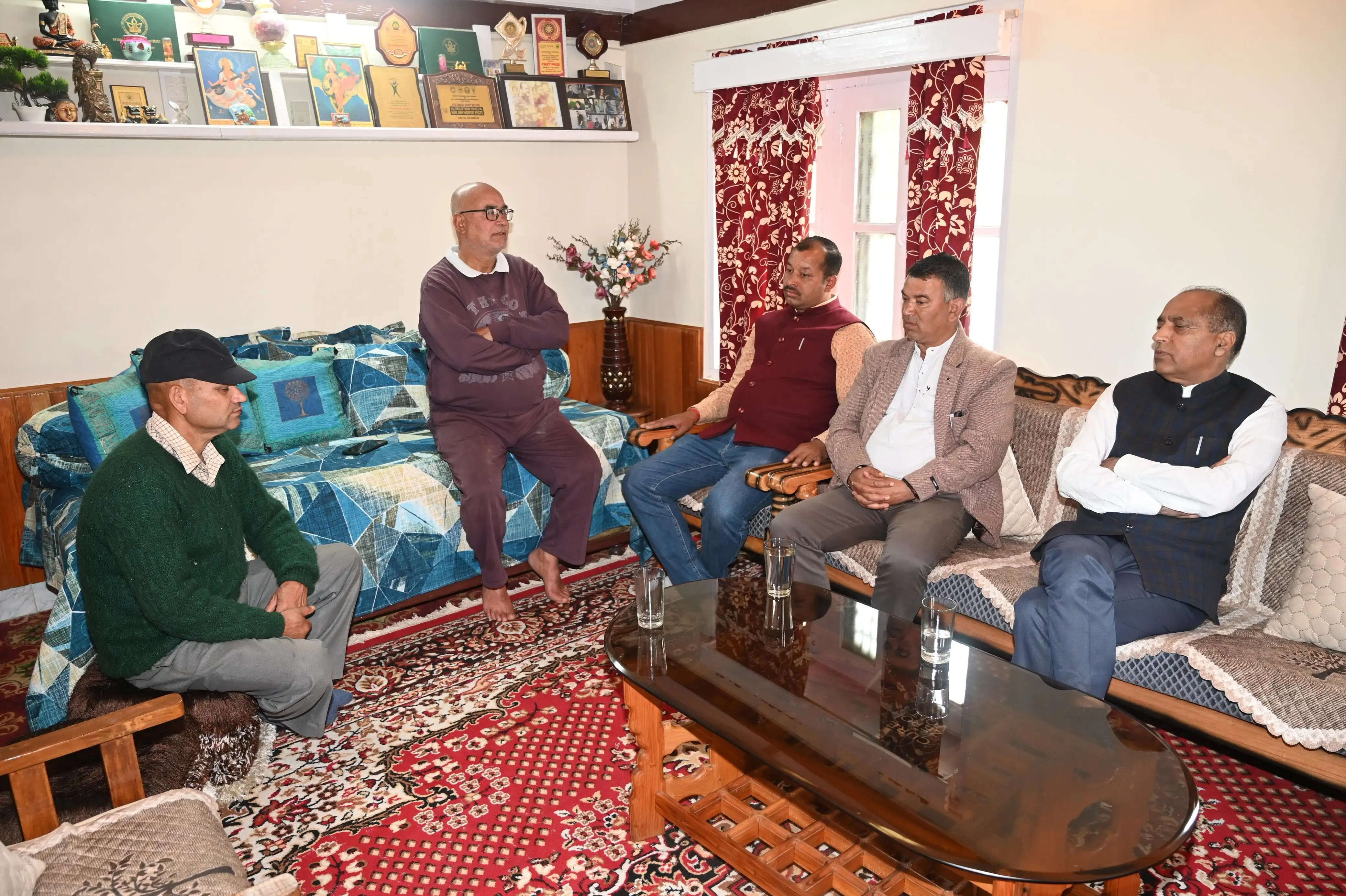 हवा में चल रही सरकार, धरातल पर विकास शून्य् : जयराम ठाकुर