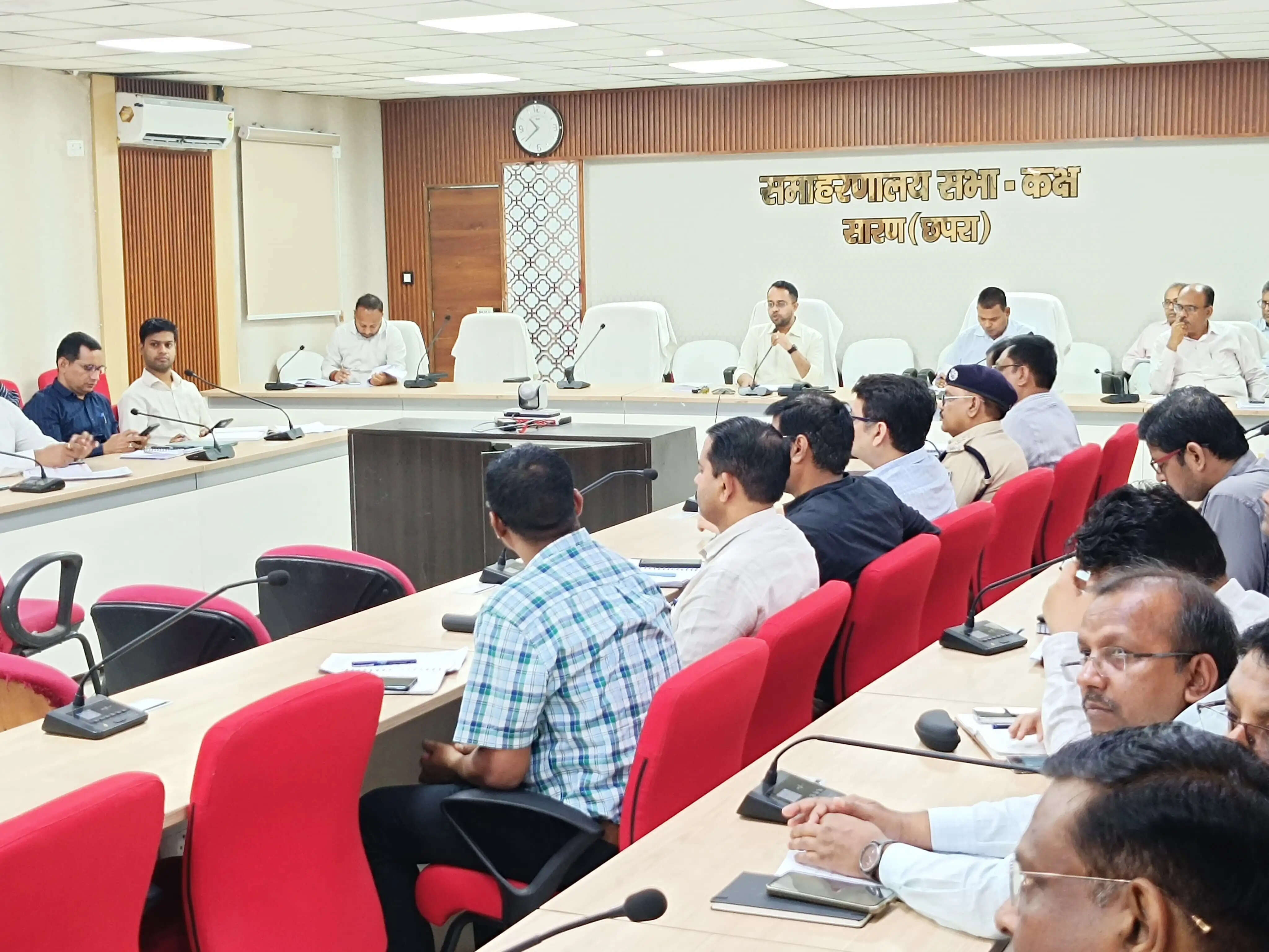 जिलाधिकारी ने दिए बंद नल-जल योजनाओं को एक सप्ताह में चालू करने के निर्देश