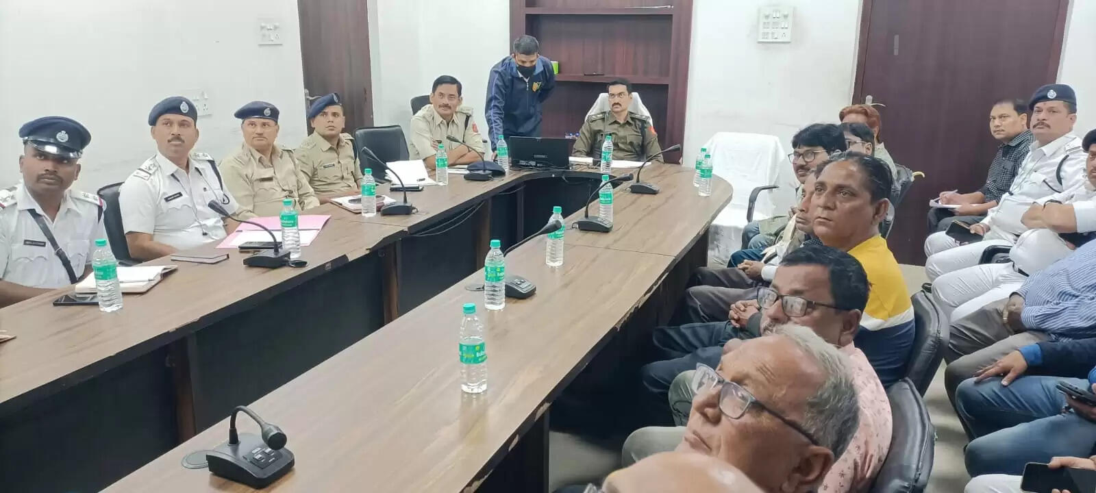 सुव्यवस्थित&nbsp;यातायात व्यवस्था को लेकर विभिन्न संगठनों के साथ बैठक सम्पन्न