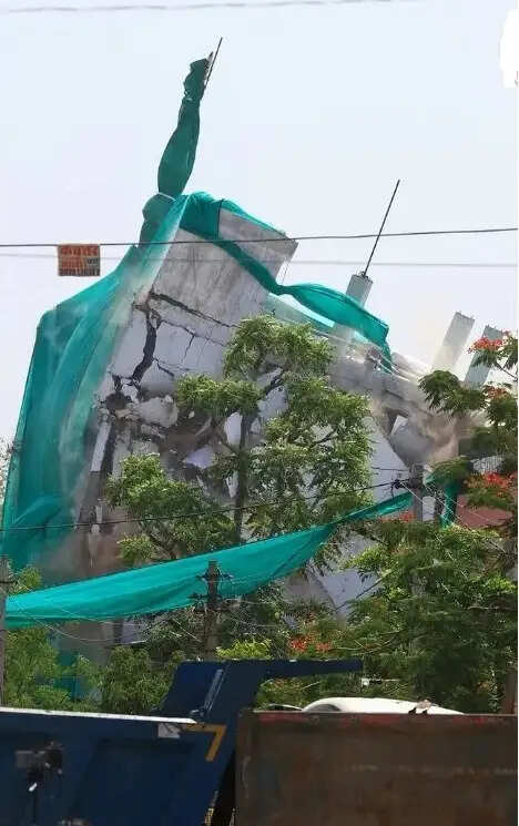 (अपडेट) जगतपुरा में जेडीए का बुलडोजर चला: 125 से अधिक अतिक्रमण और पांच धार्मिक स्थल हटाए