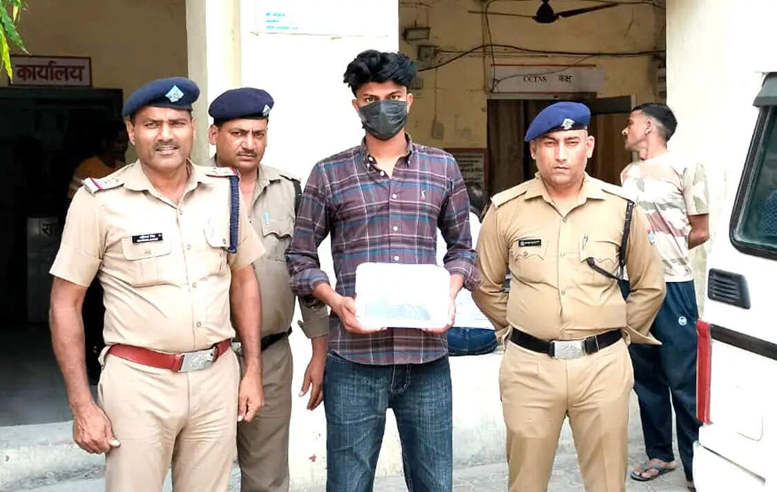पिल्ला गैंग पर पुलिस का एक और वार, फायरिंग करने वाला शूटर गिरफ्तार