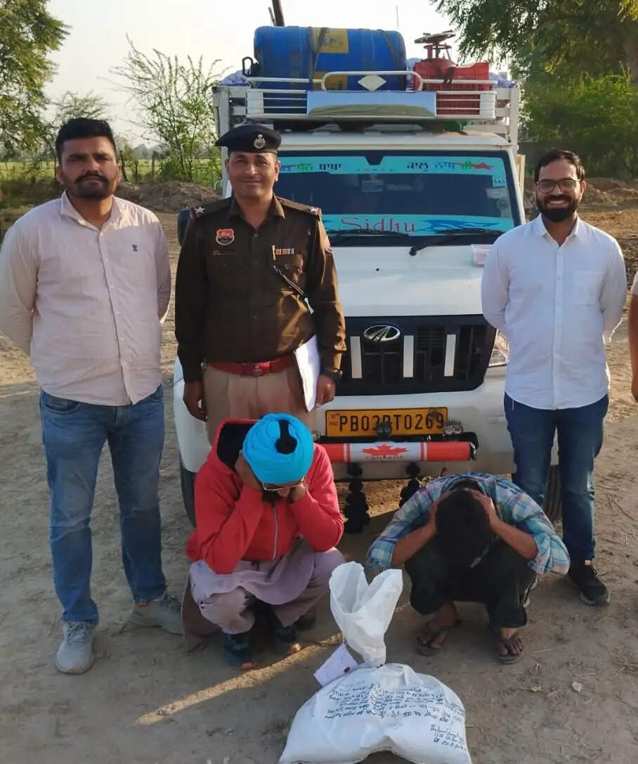 सिरसा: पिकअप गाड़ी सवार दो नशा तस्कर गिरफ्तार