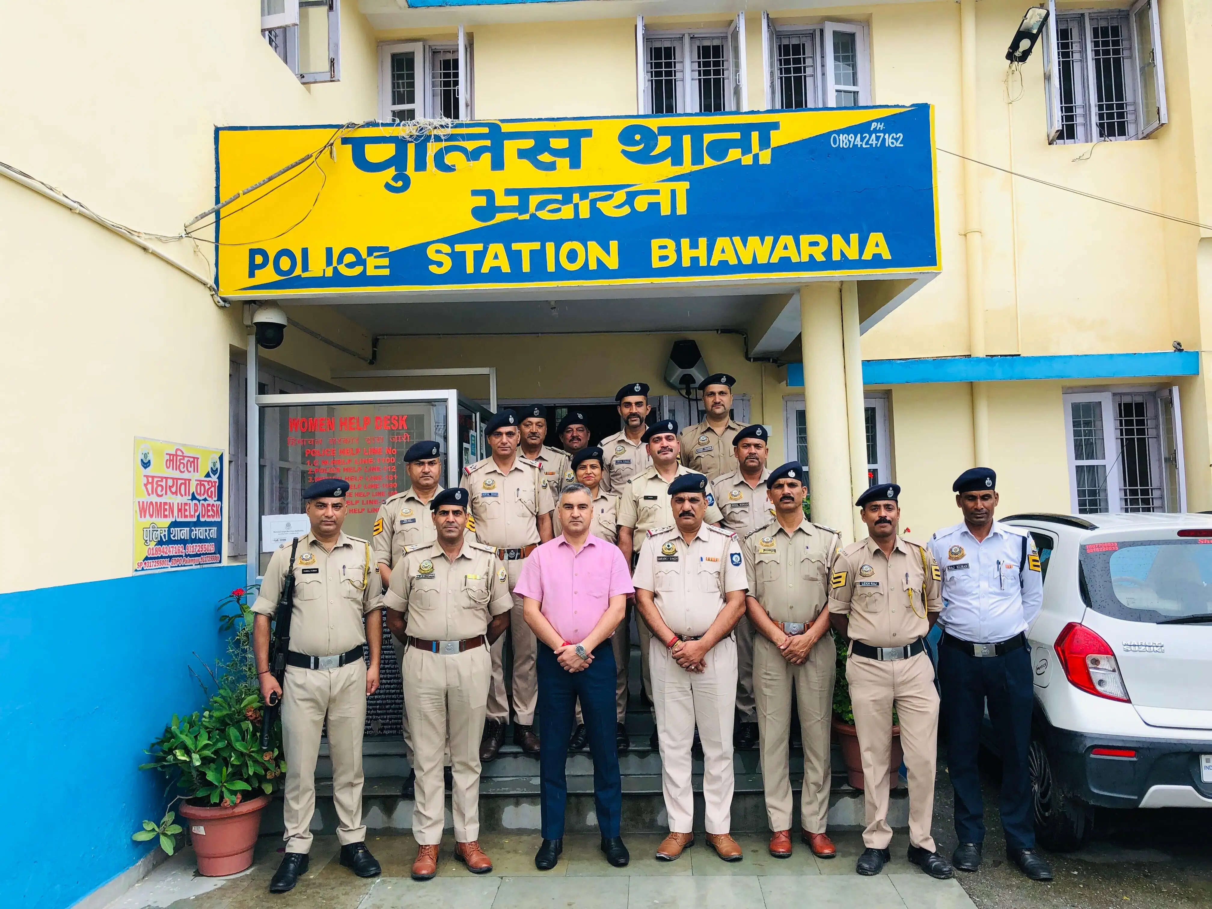 एंटी चिट्टा अभियान के तहत एसपी कांगड़ा ने किया पुलिस थानों का दौरा