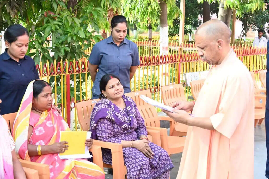 जरूरतमंदों के साथ खड़ी है सरकार, हर उचित समस्या का करेगी निदानः मुख्यमंत्री