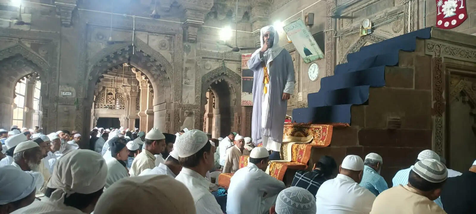 जौनपुर जिले में शांतिपूर्ण ढंग से संपन्न हुई अलविदा जुमे की नमाज