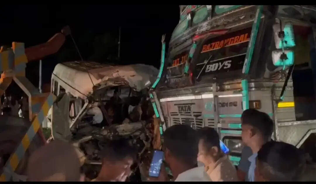(अपडेट) असम: सड़क हादसे में पांच की मौत, छह की हालत गंभीर