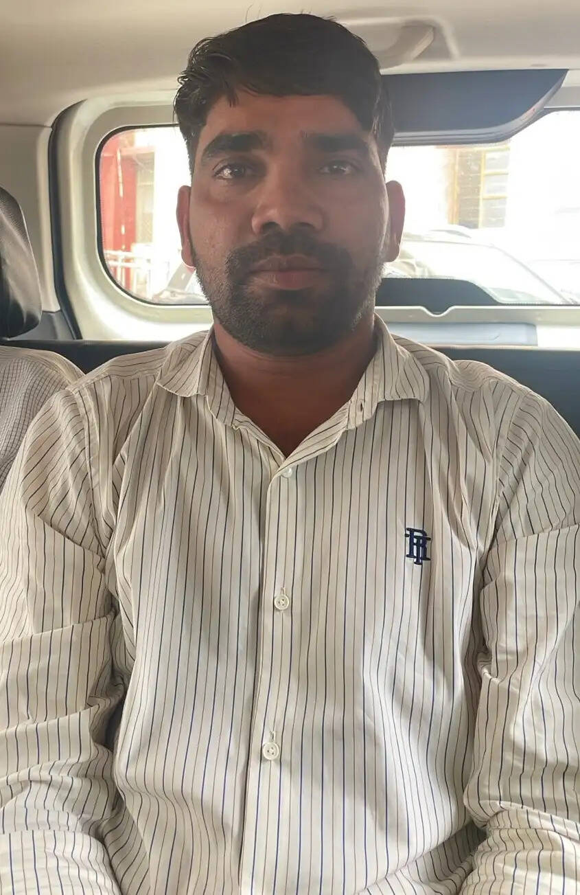30 लाख की रिश्वत मामले में फरार पटवारी गिरफ्तार