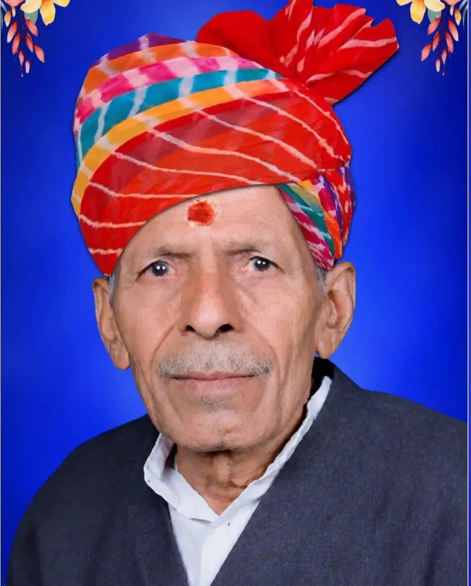 आधी शताब्दी से फलाहार पर चल रहा था जीवन; नारायण नाम संकीर्तन के बीच एक कर्मयोगी का देह त्याग
