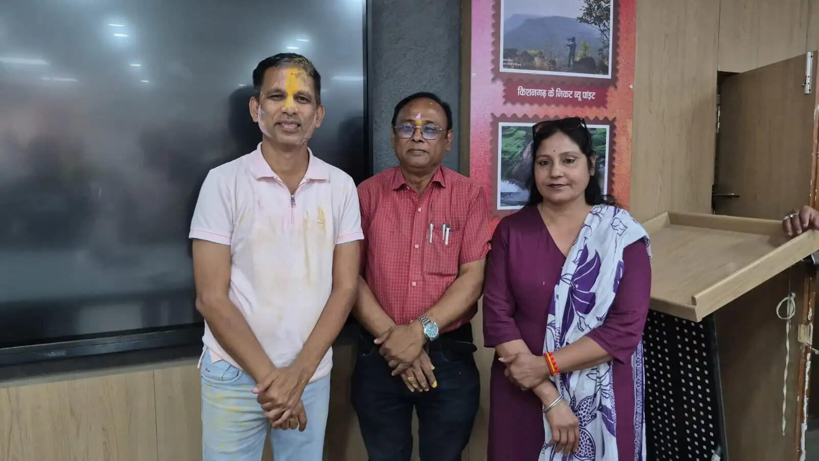 दमोहः कलेक्टर ने पत्रकारों से किया संवाद, होली की दी शुभकामनाएं