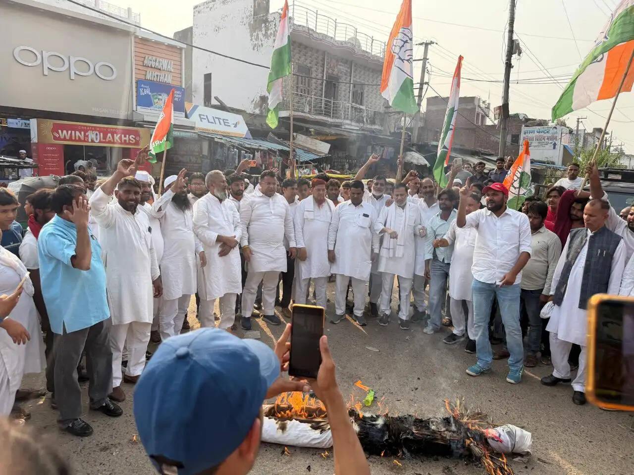 नूंह में कांग्रेस ने निकाला ‘वोट बचाओ, देश बचाओ’ विरोध मार्च