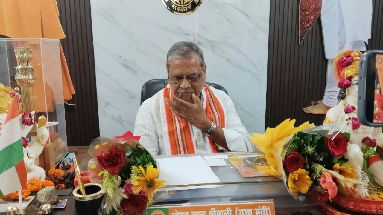 सपा के परिवारवाद पर सोहन लाल श्रीमाली का तीखा हमला, बोले- राजनीति में परिवार नहीं, समाज के हर वर्ग को मिले मौका