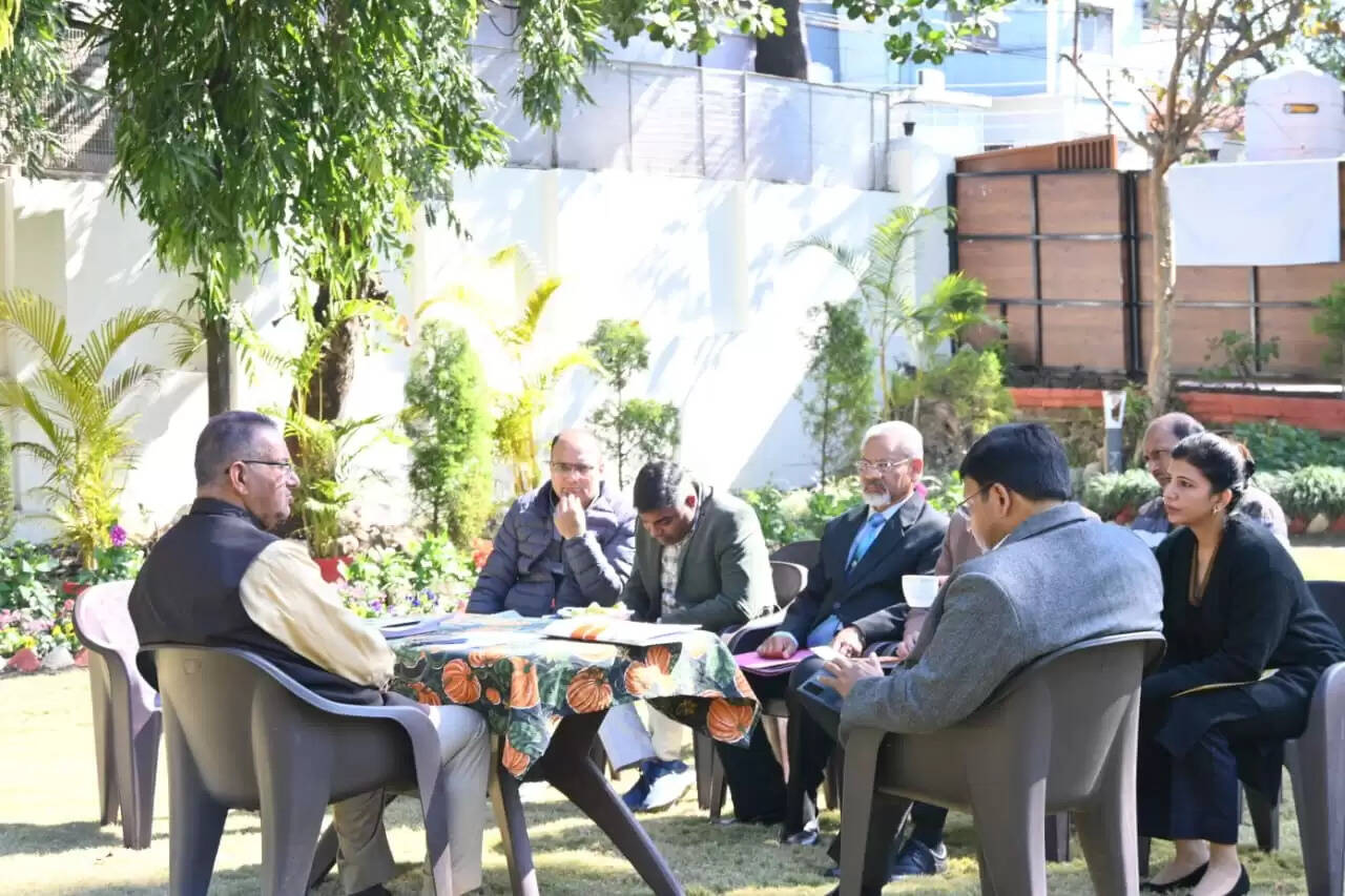 सैनिक कल्याण मंत्री ने सैन्य धाम के निर्माण कार्यों की समीक्षा की