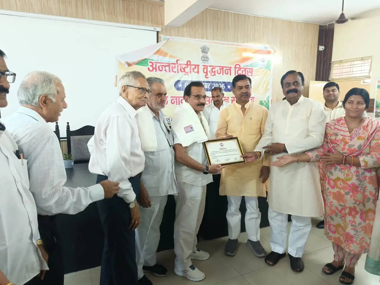 हरिद्वार में छह वरिष्ठजन सम्मानित