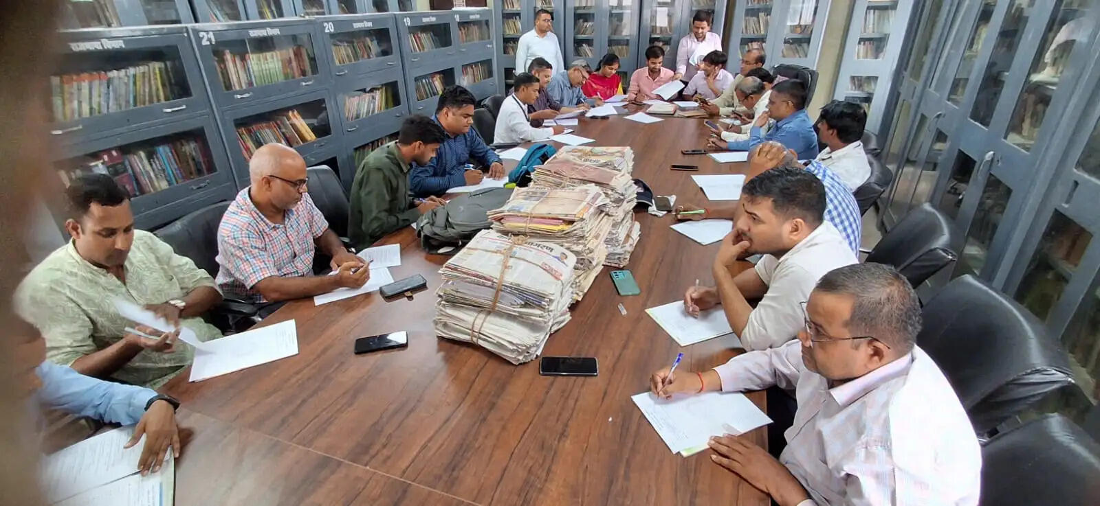 प्रयागराज मंडल में रेल हिंदी प्रश्नोत्तरी प्रतियोगिता आयोजित, कर्मचारियों ने दिखाई प्रतिभा