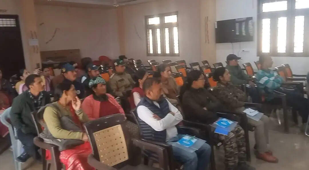 पुरोला में आपदा प्रबंधन पर एक दिवसीय कार्यशाला