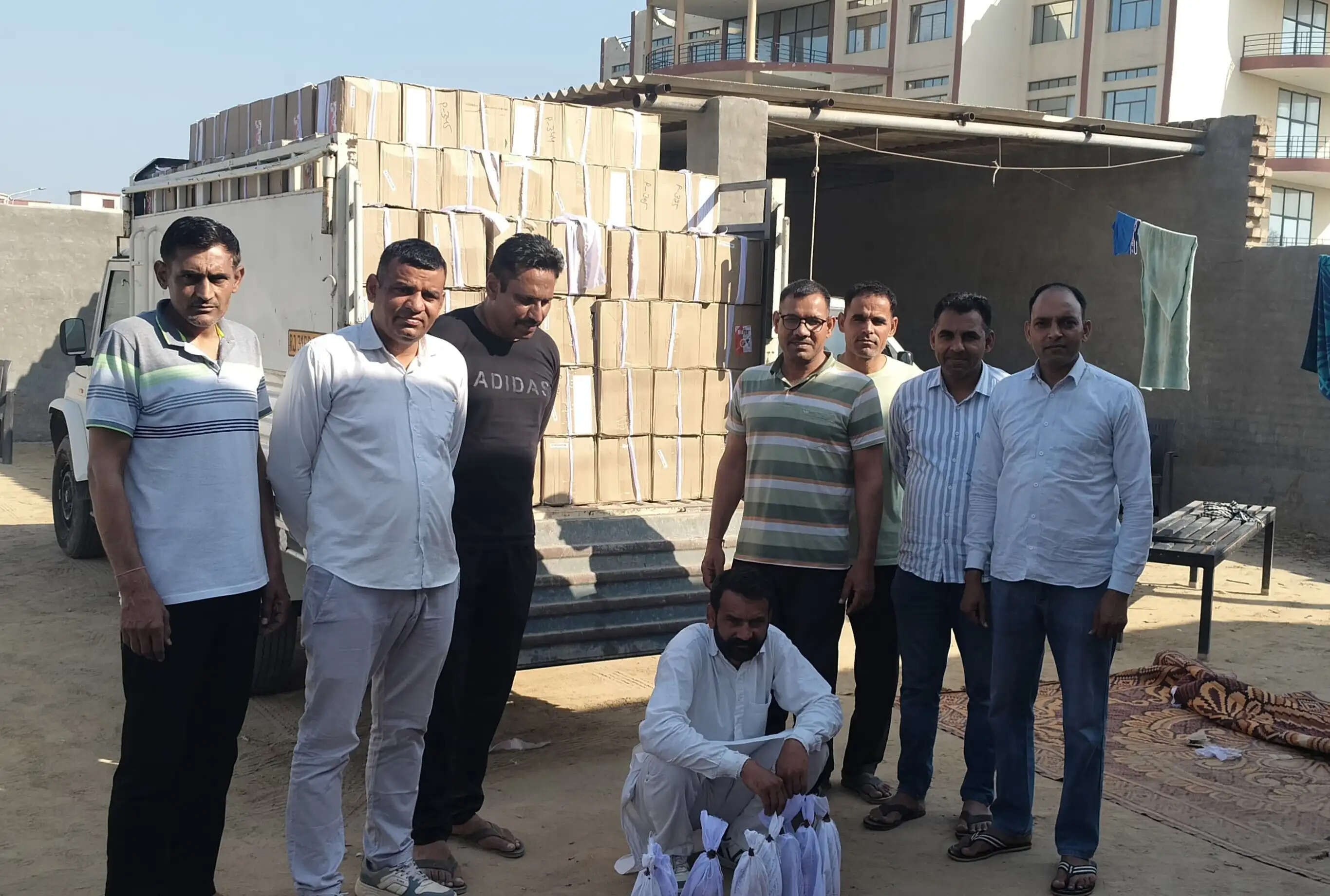 सिरसा: पुलिस ने लाखों रुपये की अवैध शराब पकड़ी, तस्कर गिरफ्तार