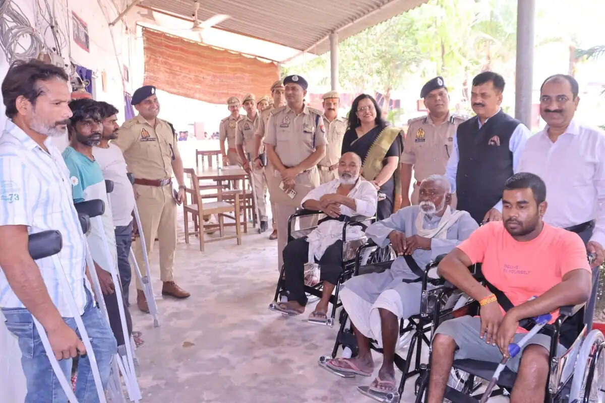 कारागार में निरुद्ध सभी बंदियों को पारदर्शिता के साथ उपलब्ध कराई जाएं निर्धारित सुविधाएं : जिला जज