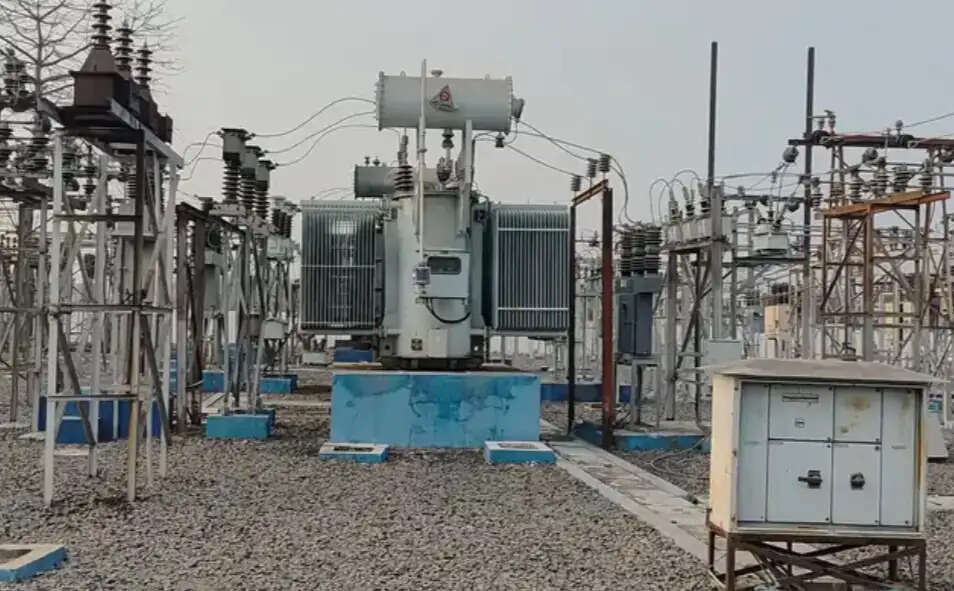 57 करोड़ के बिजली बिल बकाया पर सात हजार से अधिक उपभोक्ताओं का कनेक्शन कटा,202 पर एफआईआर