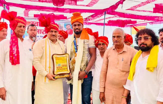 सोनीपत: नीतेश सिवाच ने एशियाई खेलों में रजत पदक जीत बढ़ाया देश का मान