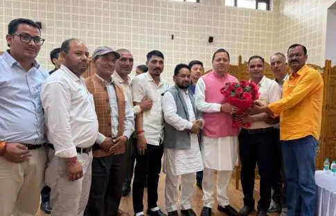गंगाेत्री&nbsp;विधायक&nbsp;ने&nbsp;की&nbsp;सीएम&nbsp;से&nbsp;मुलाकात,&nbsp;उत्तरकाशी&nbsp;के&nbsp;मुद्दाें&nbsp;पर&nbsp;की&nbsp;चर्चा